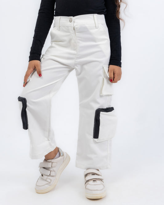 baggy trousers featuring a modern style - offwhite