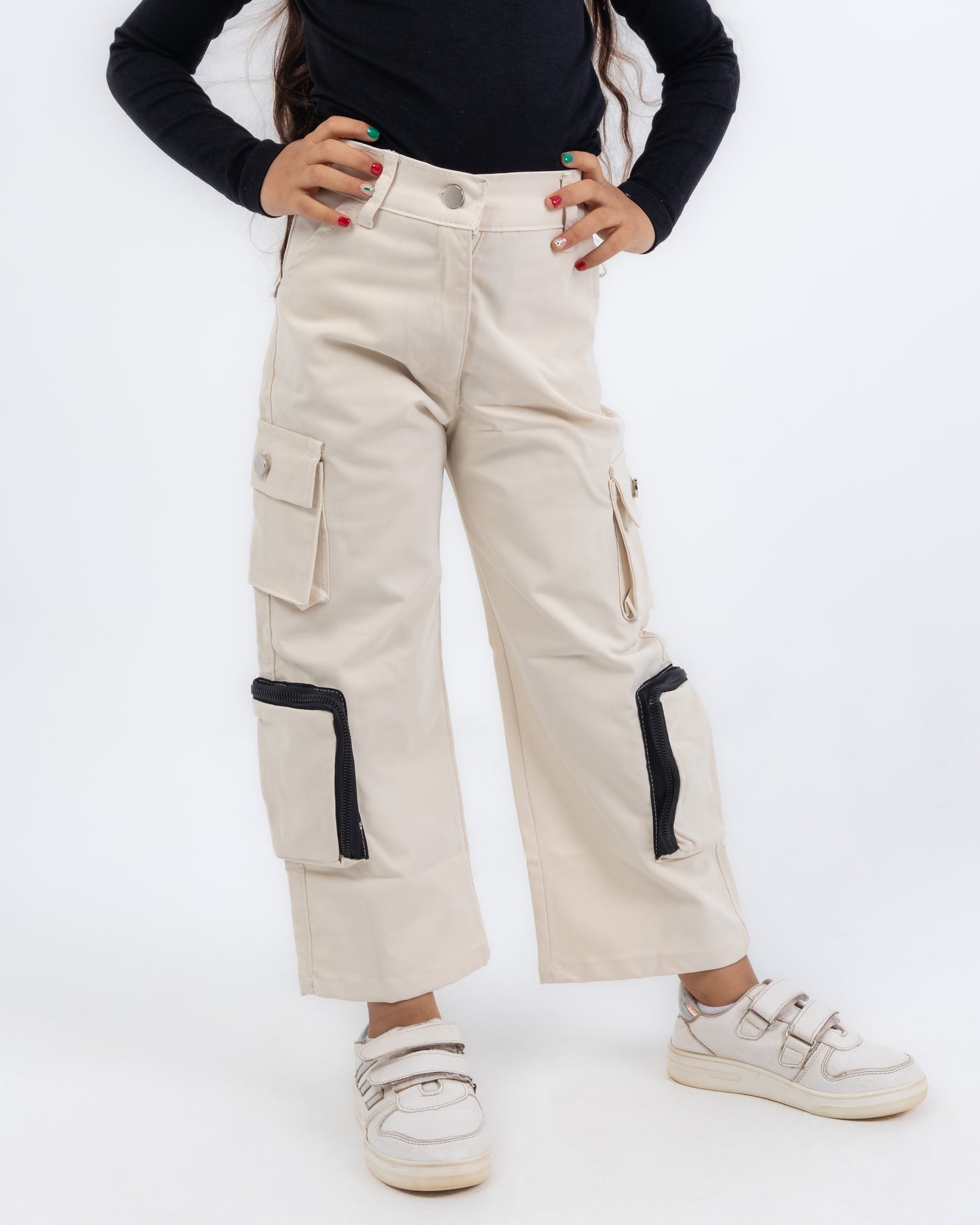 baggy trousers featuring a modern style - BEIGE